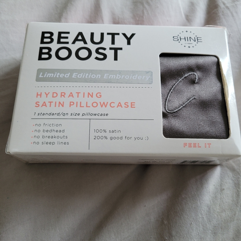 Satin "beauty boost" pillowcase
